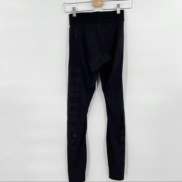 LULULEMON X soulcycle ride & reflect tight 28” size 4 - Picture 11 of 13